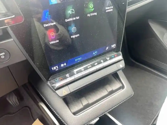 Renault Scenic e-tech électrique 220 ch grande autonomie — photo 13