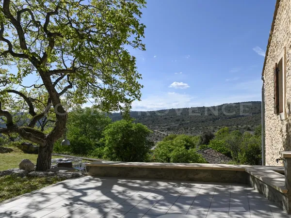MAISON UNIQUE DANS UN LIEU EXCEPTIONNEL