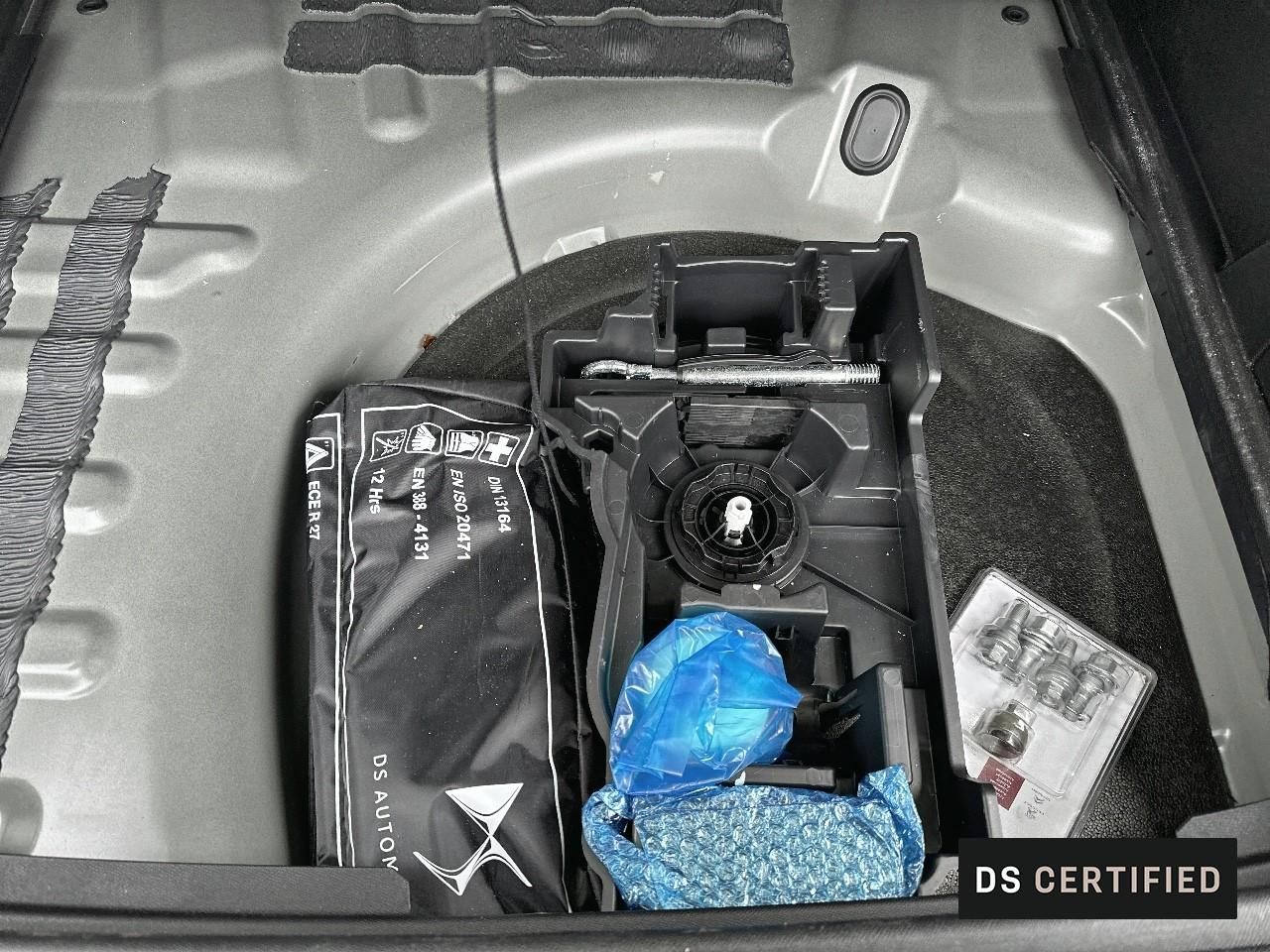 Ds Ds 7 crossback crossback puretech 180 eat8 ligne noire — photo 7