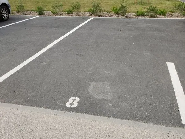 Emplacement de parking securise - angers - proche esa