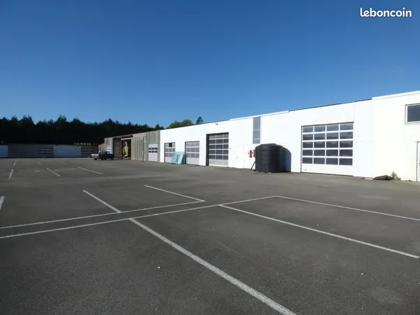 Local d’activité et entrepôt Location Fruges 65m² 300€