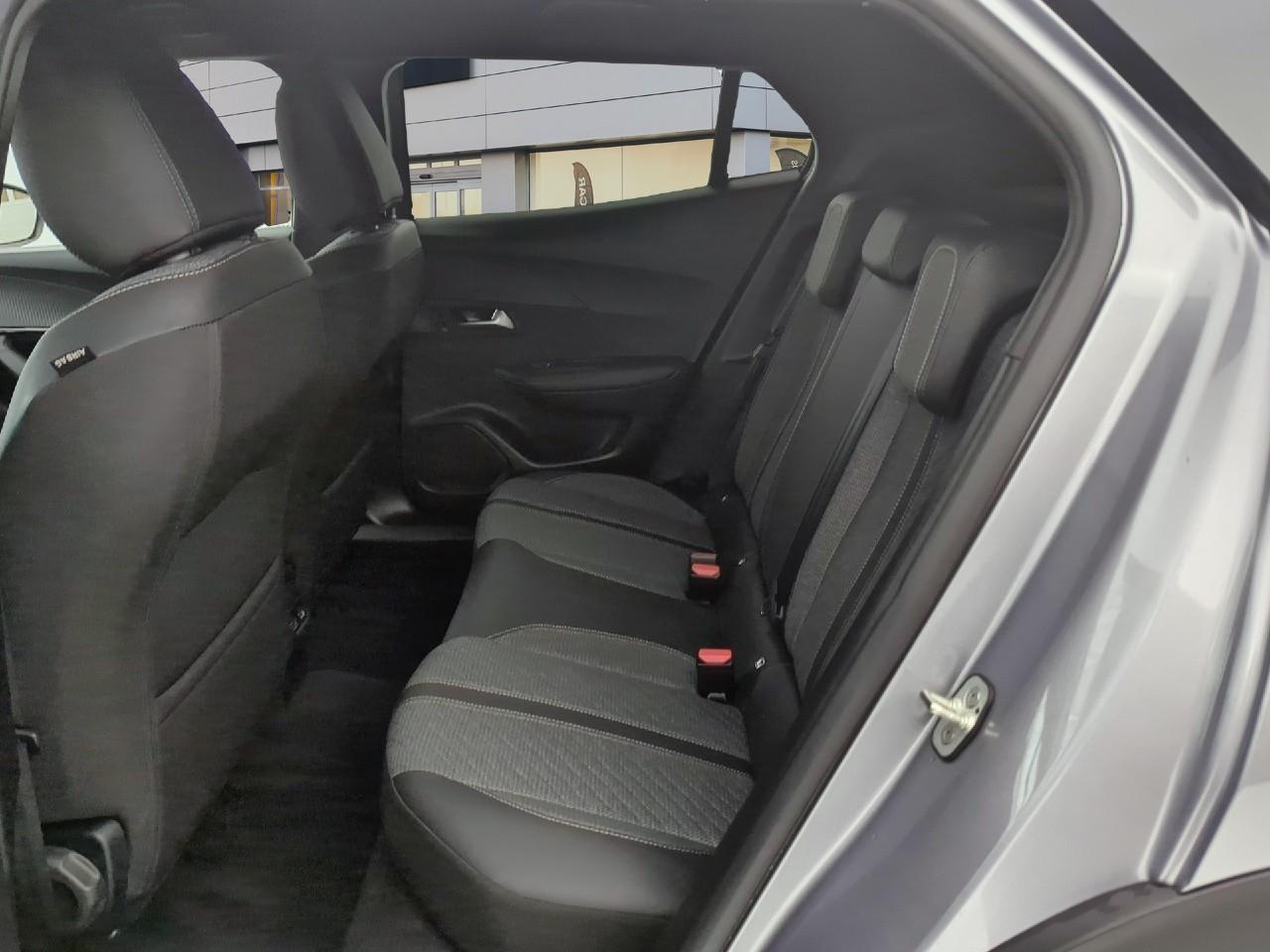 Peugeot 2008 hybrid 145 ch e-dcs6 allure — photo 10