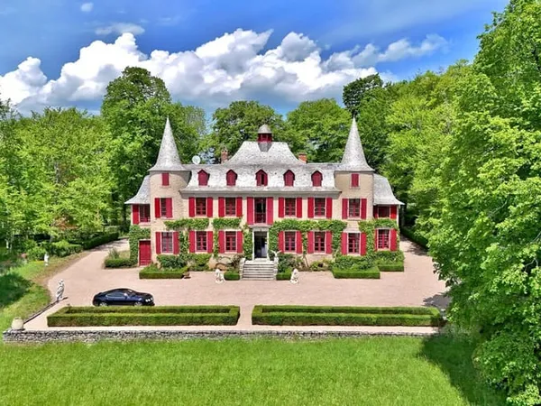 Maison 21 pièces 660 m²
