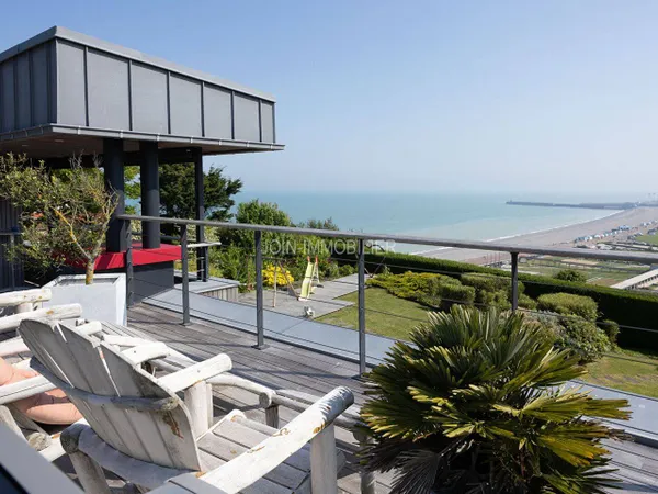 Maison 6 pièces 273 m²