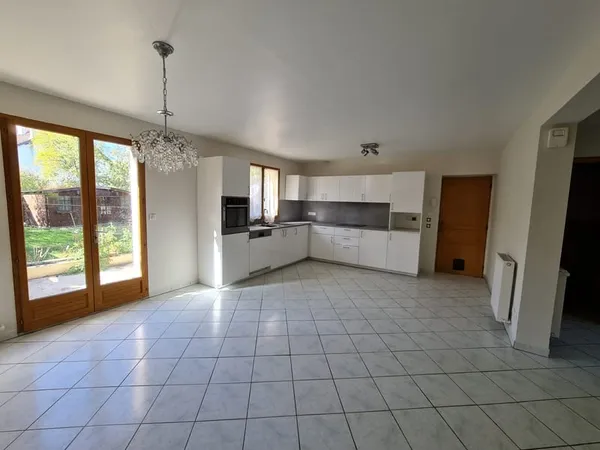 À LOUER Maison familiale de 128 m2 Bures-sur-Yvette, qua