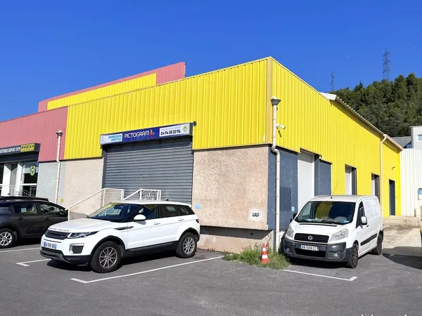 Local commercial 256 m² LA GARDE