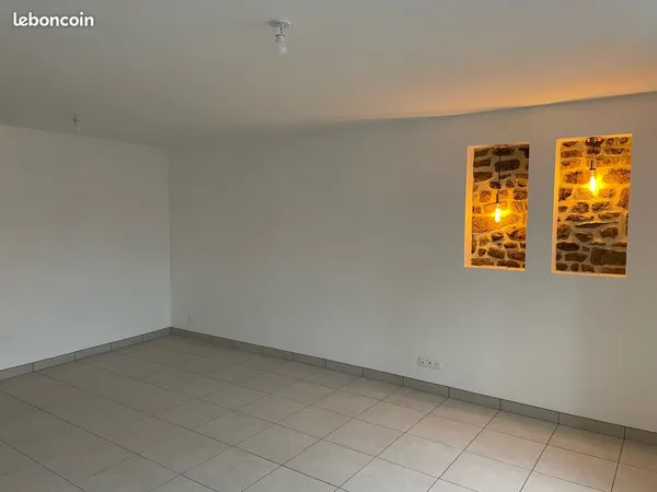 Maison de bourg entièrement rénovée