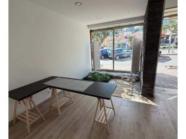 Fonds de commerce 2 pièces 31 m²