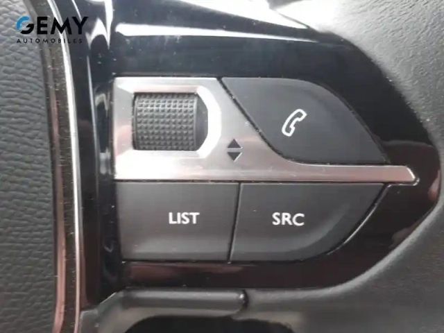 Peugeot 208 electrique 50 kwh 136ch — photo 20