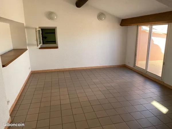 Appartement T2 bon état à louer à Alès début octobre