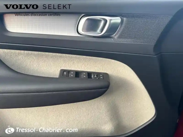 Volvo Xc40 d3 adblue 150 ch geartronic 8 momentum — photo 20