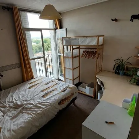 Petite chambre en colocation - Secteur Les pistes à Clermont-Ferrand