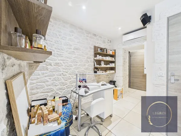 Local commercial a vendre centre ville de Graveson