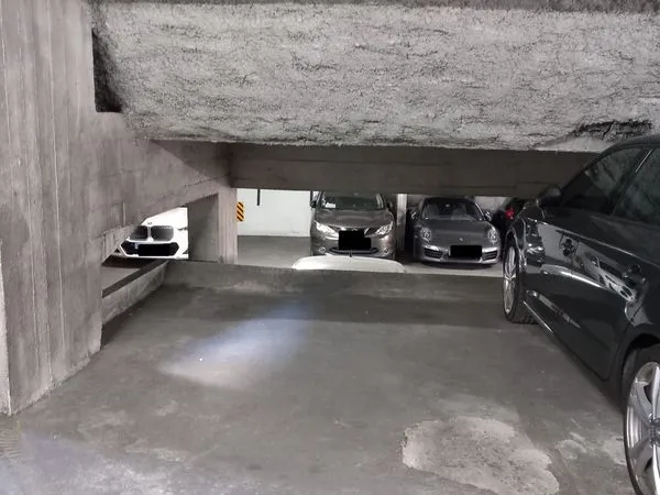 Place de parking à louer 130 Euros - Paris 75009