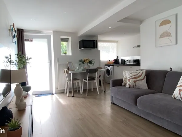 F2 meublé dans maison avec Jardin, TOUT compris