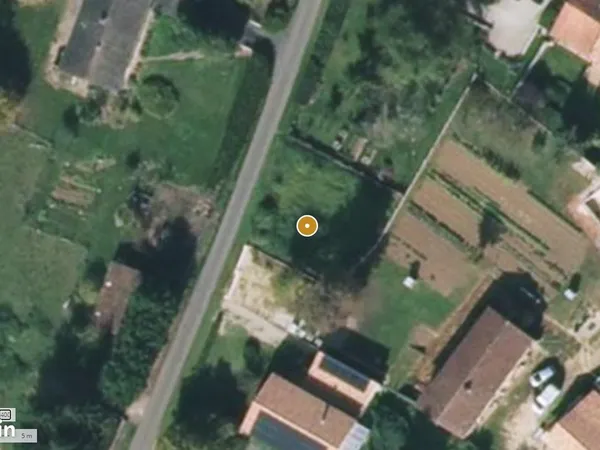 Terrain Constructible de 335 M2 à Saint Gaudent (86 400)
