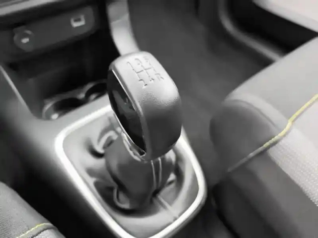 Citroën C3 puretech 83 s&amp;s bvm5 shine — photo 24