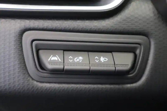 Renault Clio tce 90 — photo 18