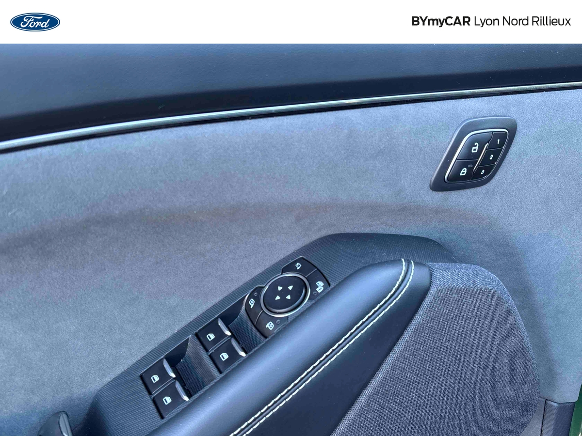 Ford Mustang Mach-E Extended Range 91 kWh 487 ch AWD — photo 35