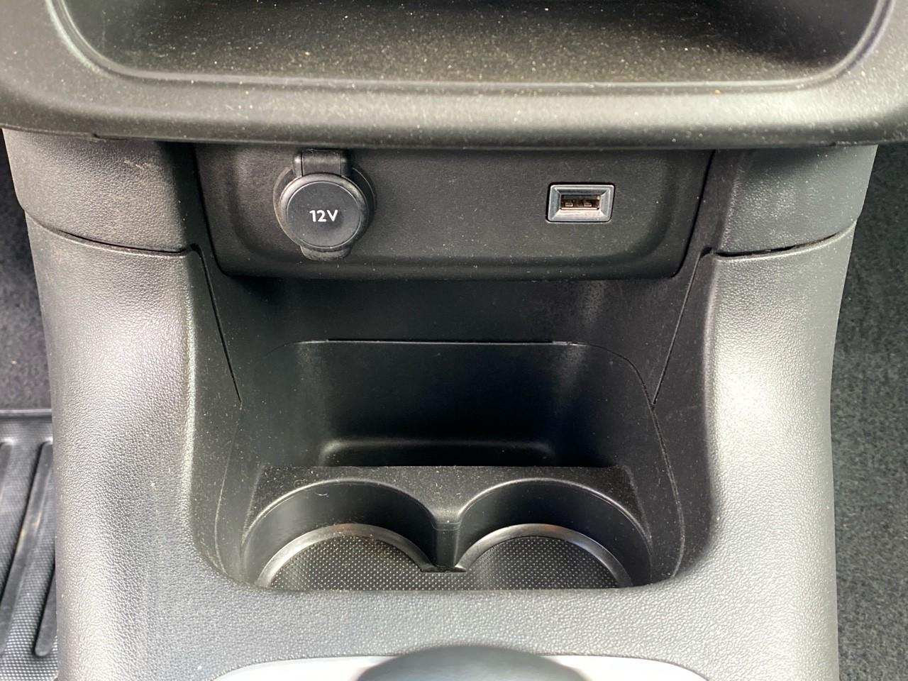 Citroën C3 1.2 puretech 83ch s&s shine — photo 19