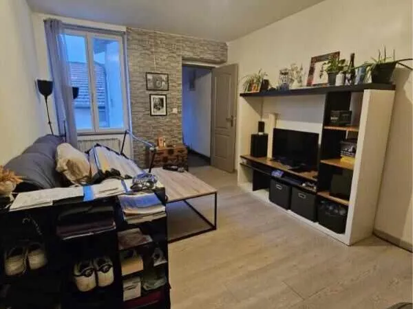 Appartement rénové en centre ville
