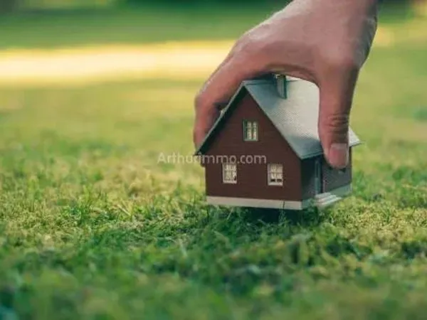 Terrain 1081 m²