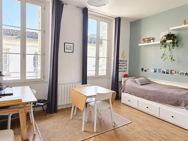 Bordeaux, Saint-Bruno, Palais de Justice : T1 meublé de 31,34 m²