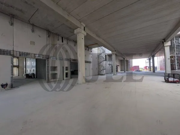 Local d'activité 32773 m²