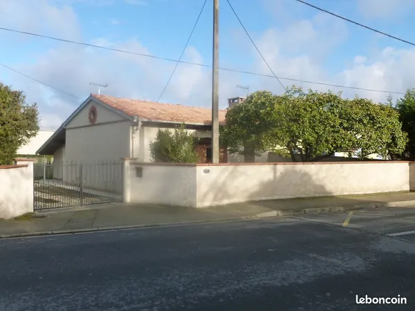Tournefeuille Particulier vend Maison T3, 60 m² habitables + 20 m² aménageable, sur terrain plat de 