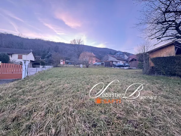Terrain à bâtir avec vue Mont-Blanc - 915 m² - Puthier (Corbonod)
