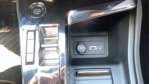Peugeot 308 1.2 PureTech 130 EAT8 - GT – 2022 – 80476 km – Essence – Boîte Automatique — photo 9