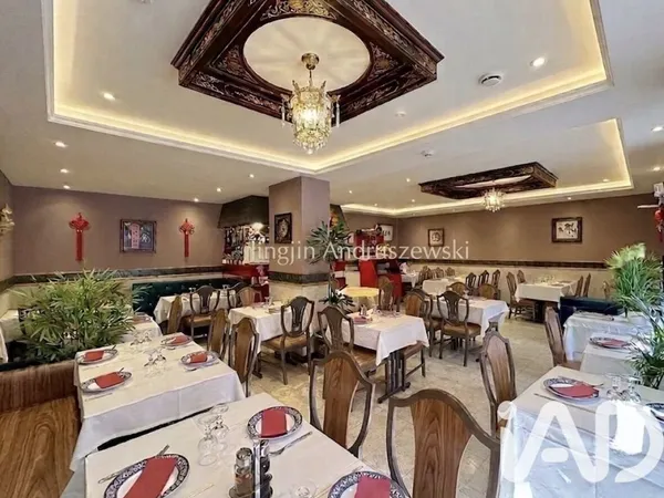 Vente / Local Commercial - 100 m²