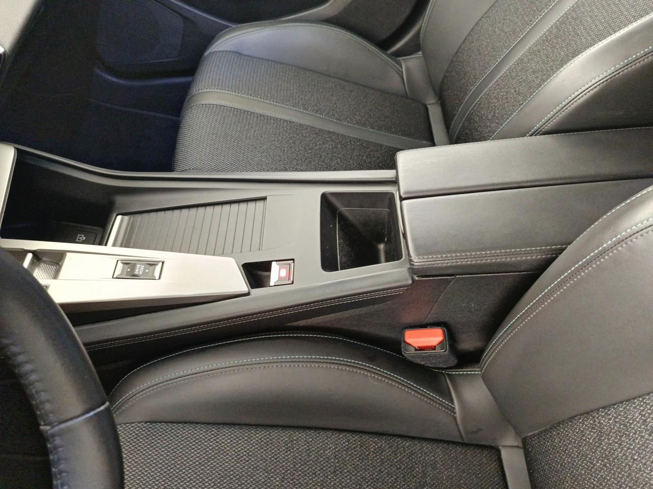 Peugeot 308 bluehdi 130ch s&s eat8 allure — photo 29
