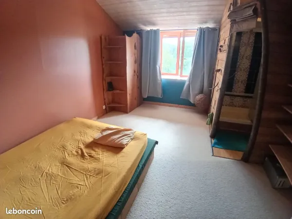 Chambre dans coloc