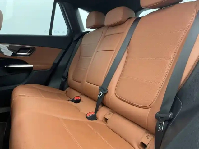 Mercedes Glc 400 e 9g-tronic 4matic — photo 47