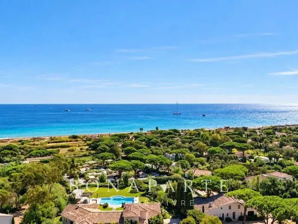 Villa 11 pièces 553 m²