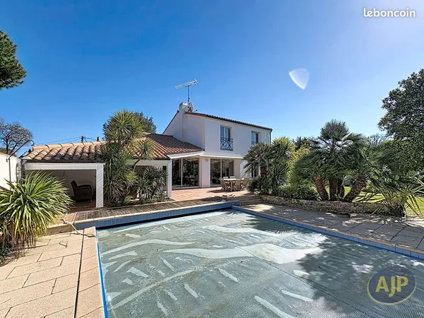Maison 6 pièces 205 m²