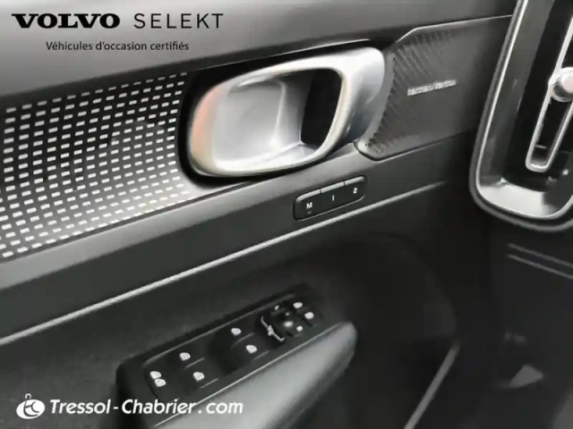 Volvo Xc40 b3 163 ch dct7 ultra — photo 20