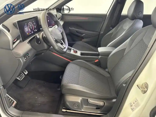 Volkswagen T-Roc 1.5 etsi evo2 hybrid 150 ch dsg7 — photo 11
