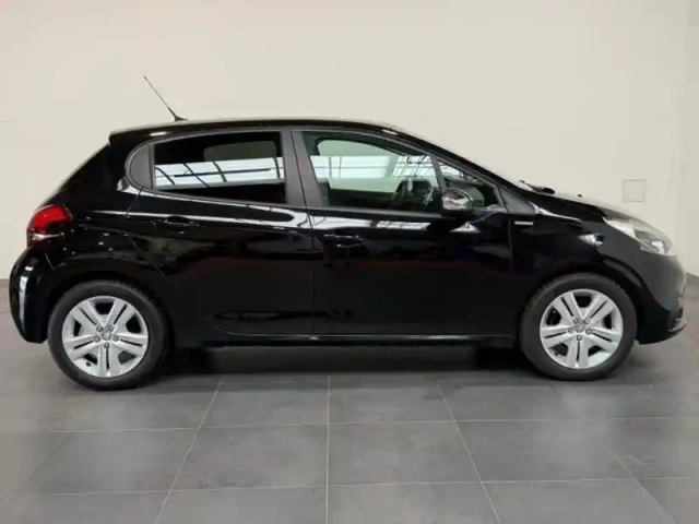 Peugeot 208 1.2  82 style 5 portes gps radar carplay — photo 4