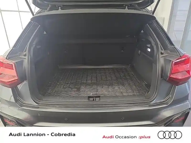 Audi Q2 35 tdi 150ch s line s tronic 7 — photo 9