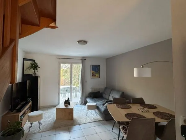 Location Maison T3 avec jardin - Copropriété avec piscine