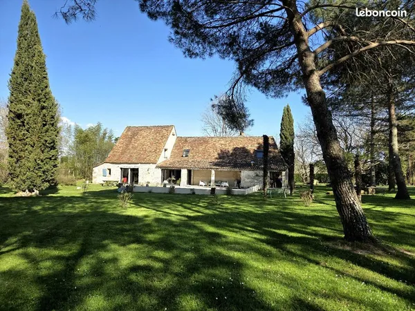 Maison 5 pièces 197 m²