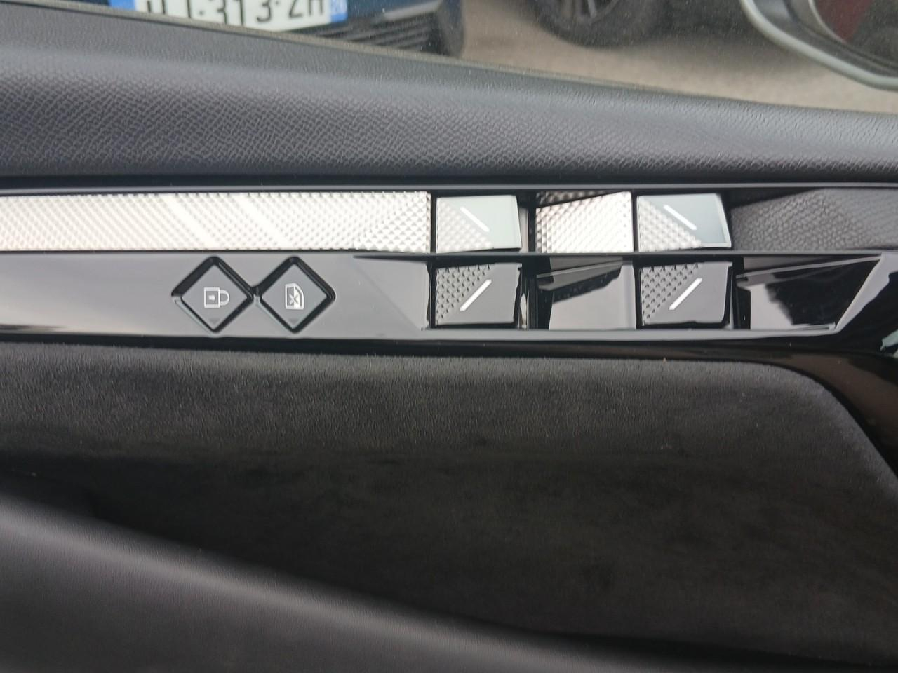 Ds Ds 4 bluehdi 130 eat8 performance line+ — photo 33