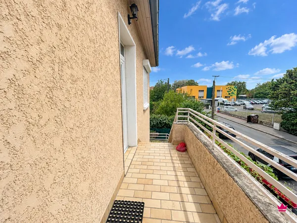 Appartement 5 pièces - VÉNISSIEUX