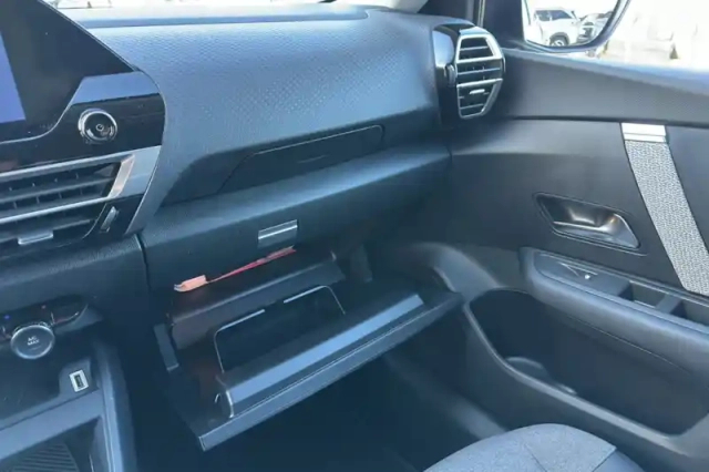 Citroën C4 puretech 130 eat8 — photo 19