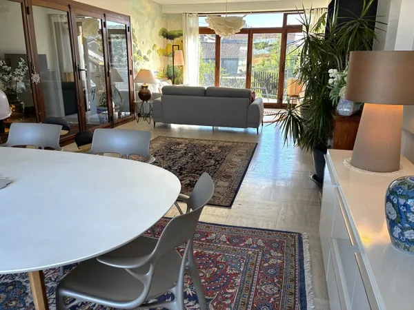 Vends maison lumineuse climatisée avec vues dégagées - 210m²