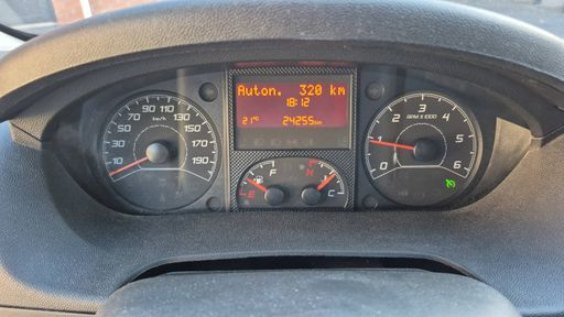 Peugeot Boxer L1H1 2.2 HDI 110 - Confort – 2015 – 24255 km – Diesel – Boîte Manuelle — photo 44