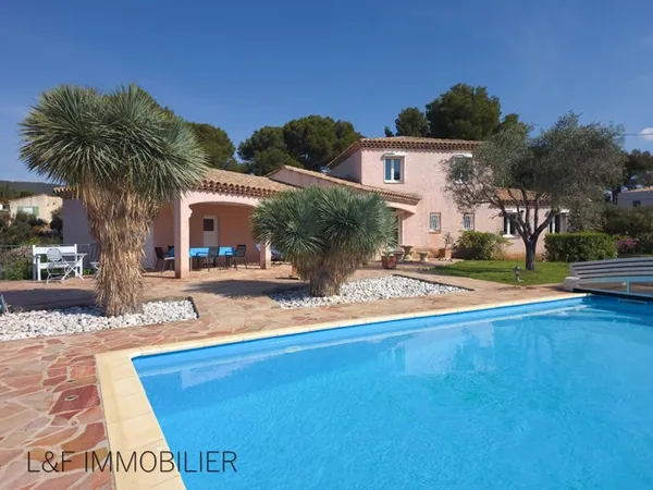 Maison La Cadiere D Azur 5 pièce(s) 158 m2