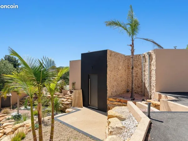 Villa contemporaine neuve d'exception avec vue mer